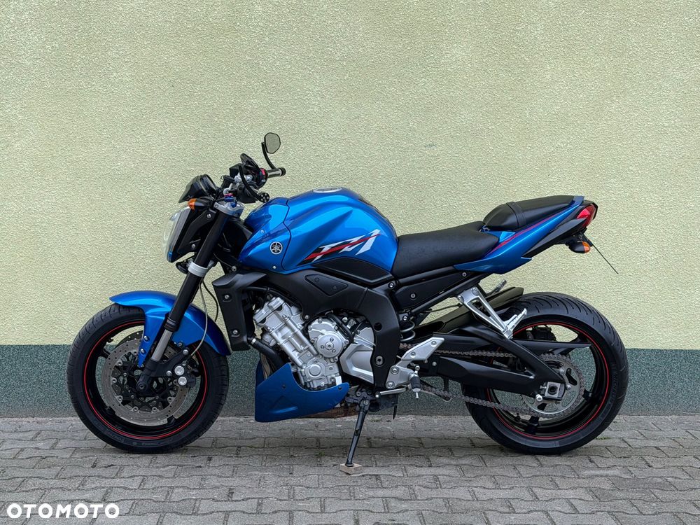 Yamaha FZ - 24