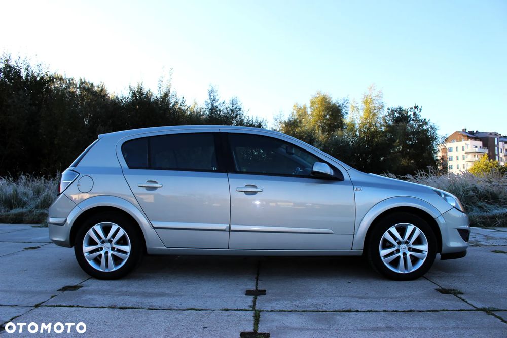 Opel Astra 1.7 CDTI DPF Edition Sport - 6