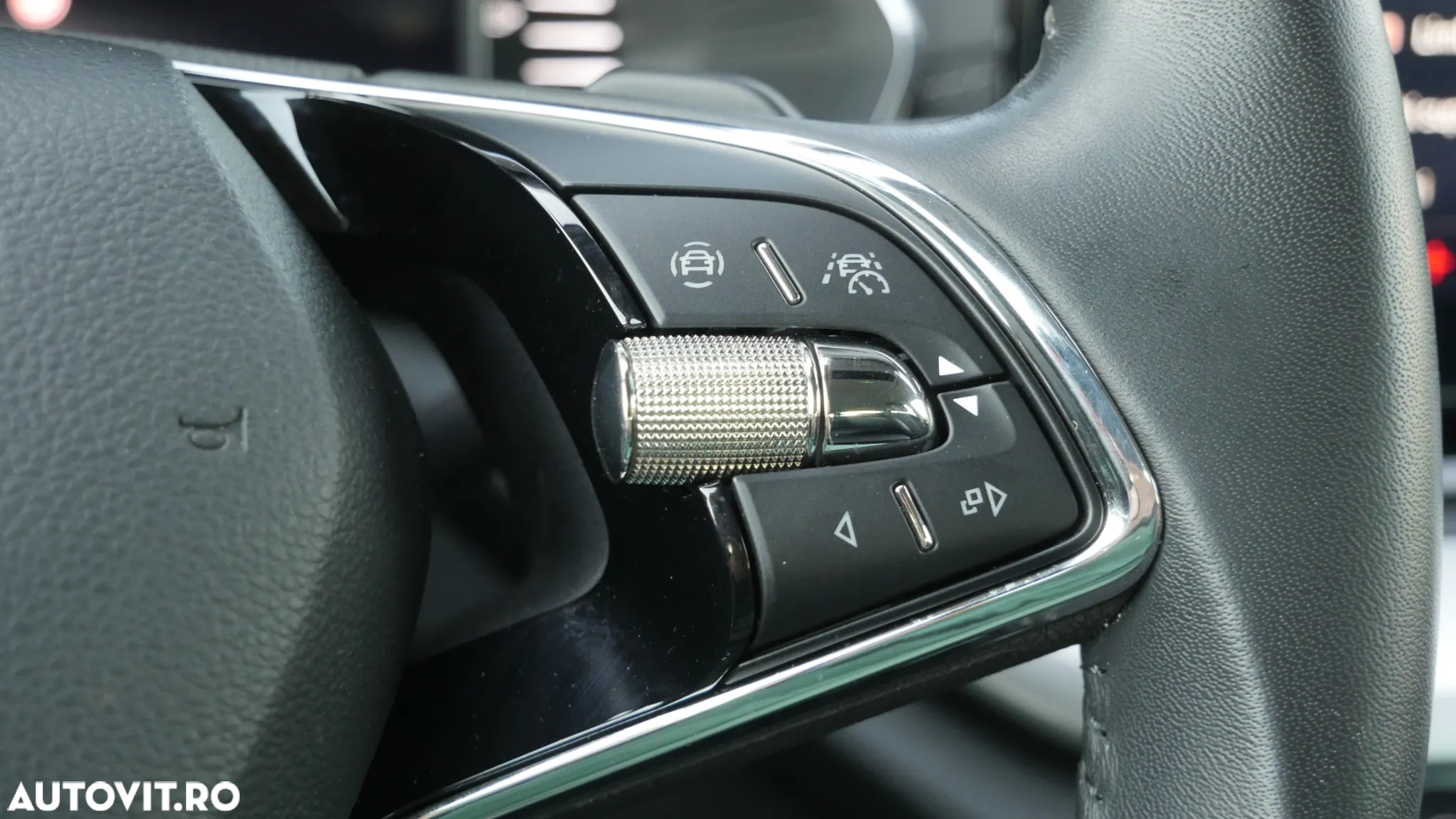 Skoda Octavia Combi 2.0 TDI DSG Style - 31