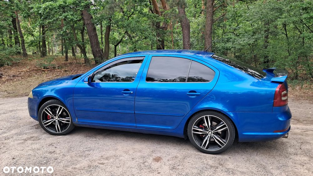 Skoda Octavia 2.0 TFSI RS - 2