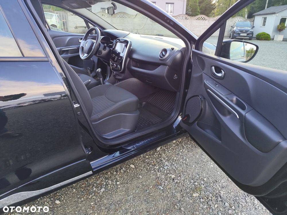 Renault Clio 1.2 16V 75 LIMITED - 29