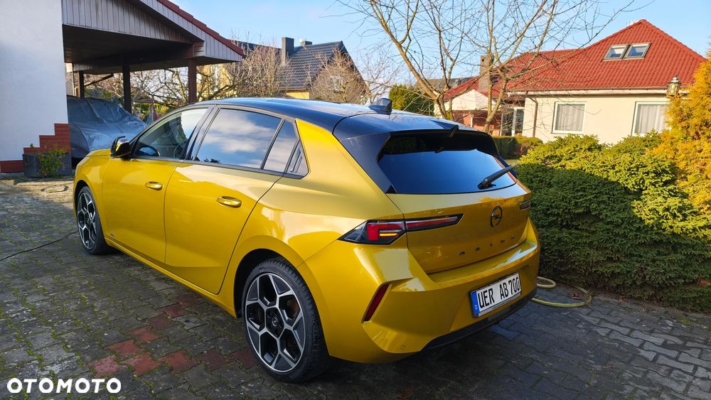 Opel Astra 1.2 T Ultimate S&S - 4
