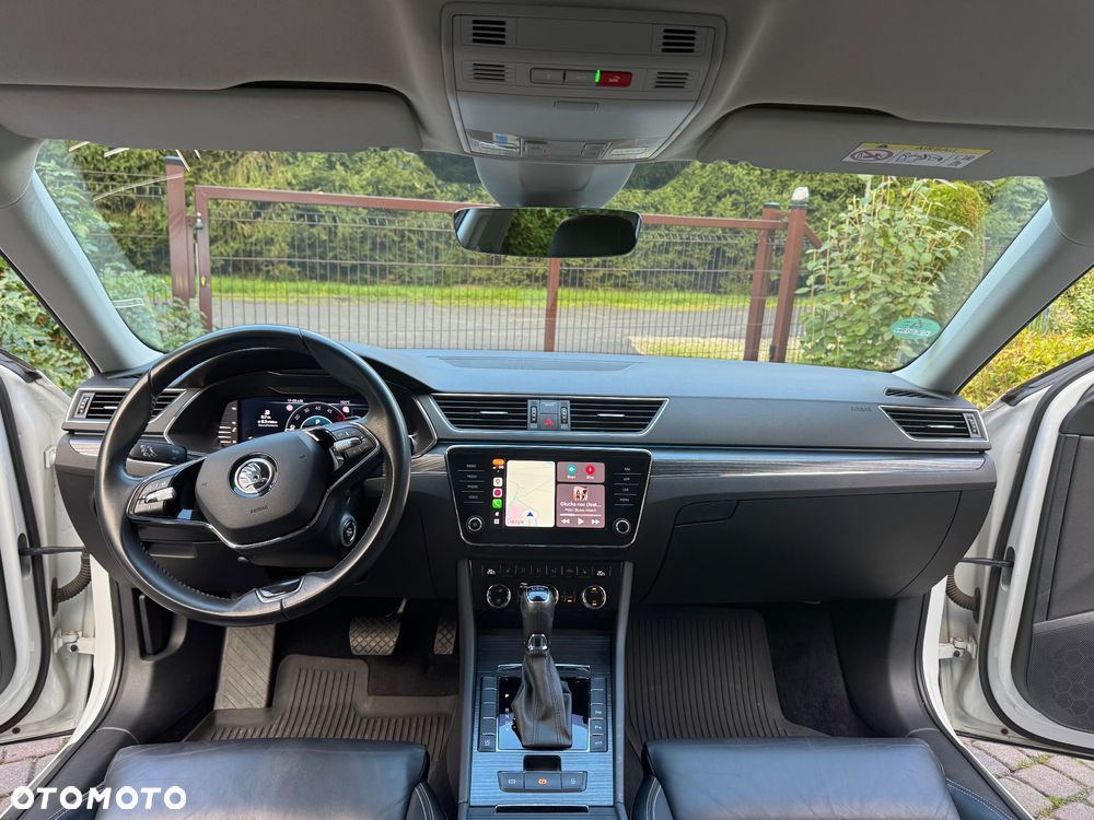 Skoda Superb 2.0 TDI DSG Premium Edition - 35