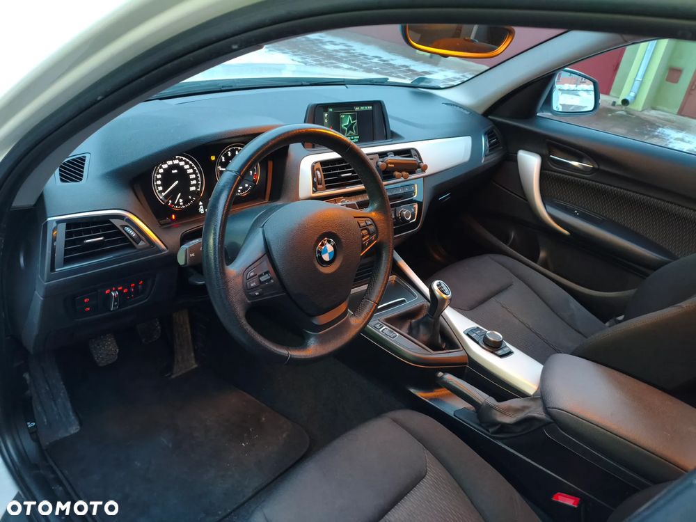 BMW Seria 1 118i Edition Metropolitan - 10