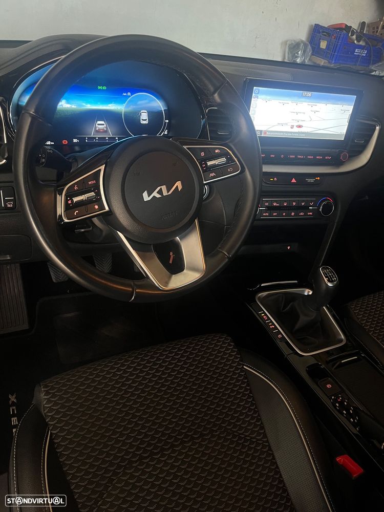Kia XCeed 1.0 T-GDI Tech - 13