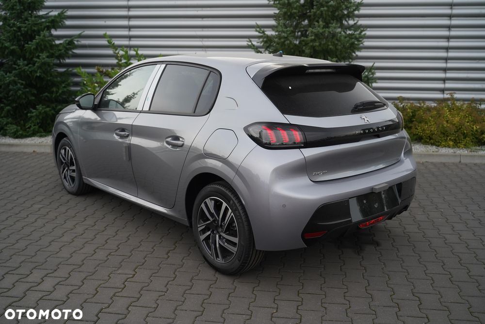 Peugeot 208 1.2 mHEV Allure - 8