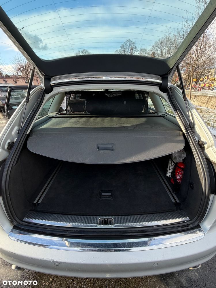 Audi A6 Avant 2.0 TDI Multitronic - 9