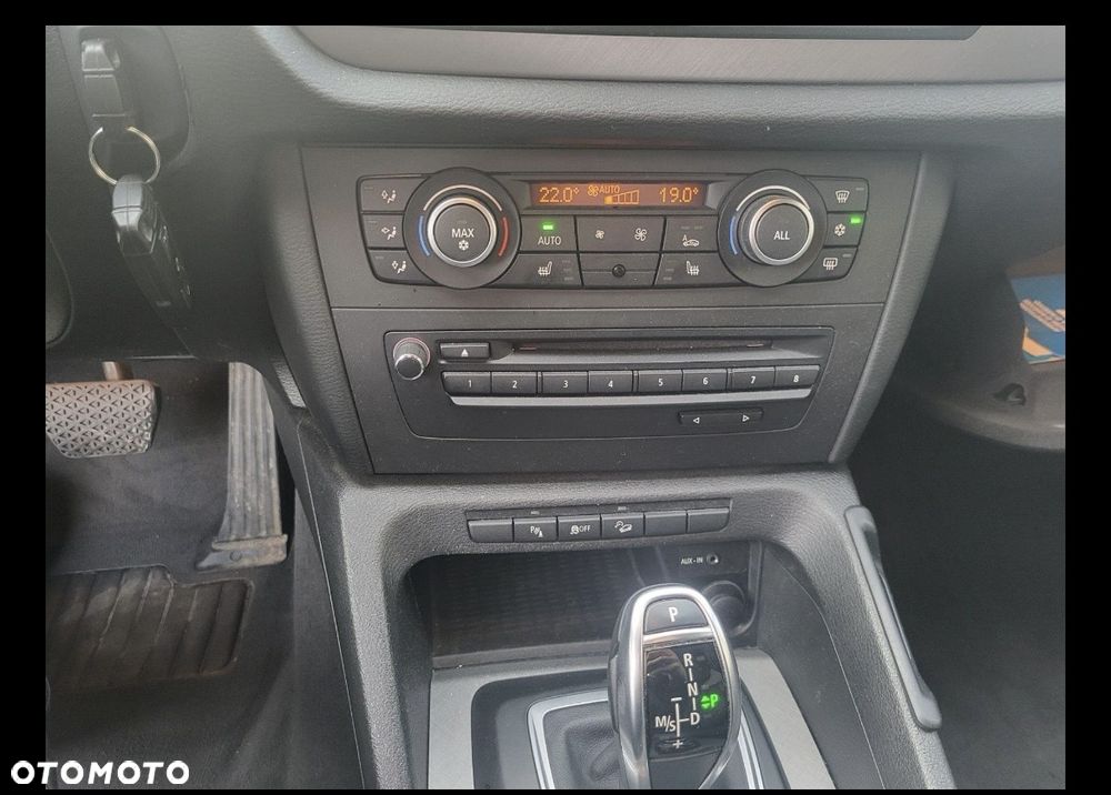 BMW X1 xDrive28i Sport Line - 8