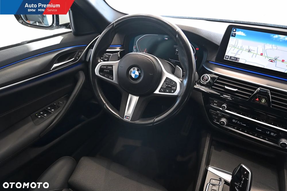 BMW Seria 5 520d xDrive mHEV - 17