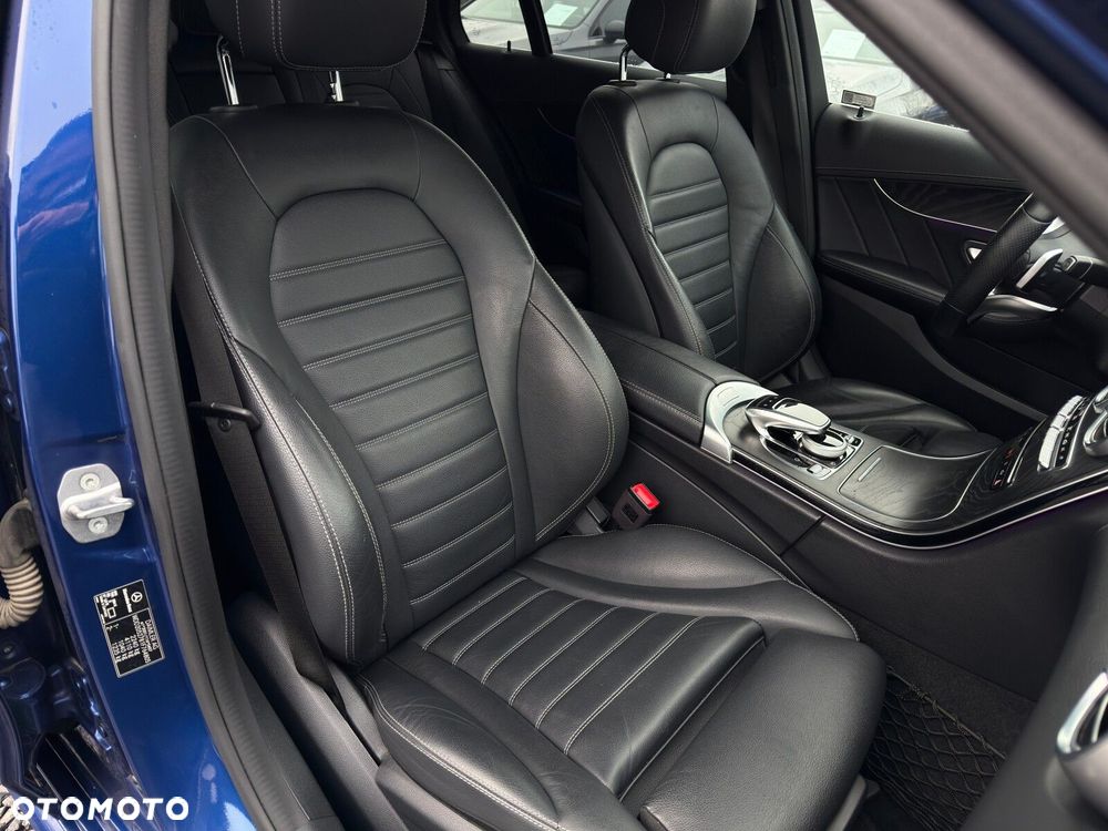 Mercedes-Benz Klasa C 200 4MATIC 9G-TRONIC - 26
