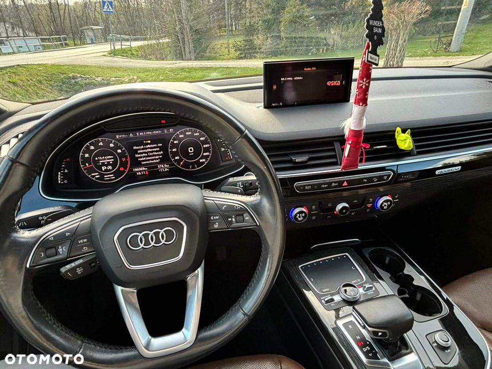 Audi Q7 - 4