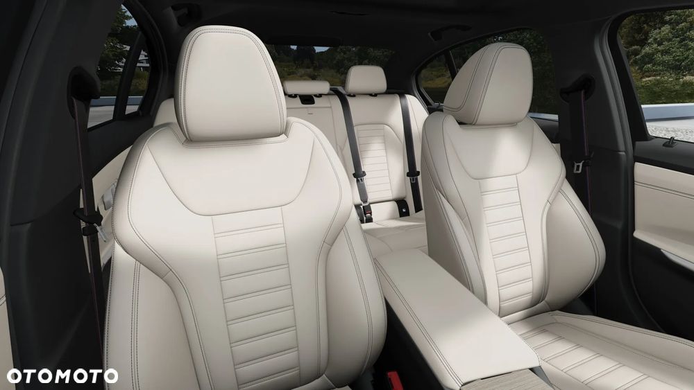 BMW Seria 3 320i M Sport - 9