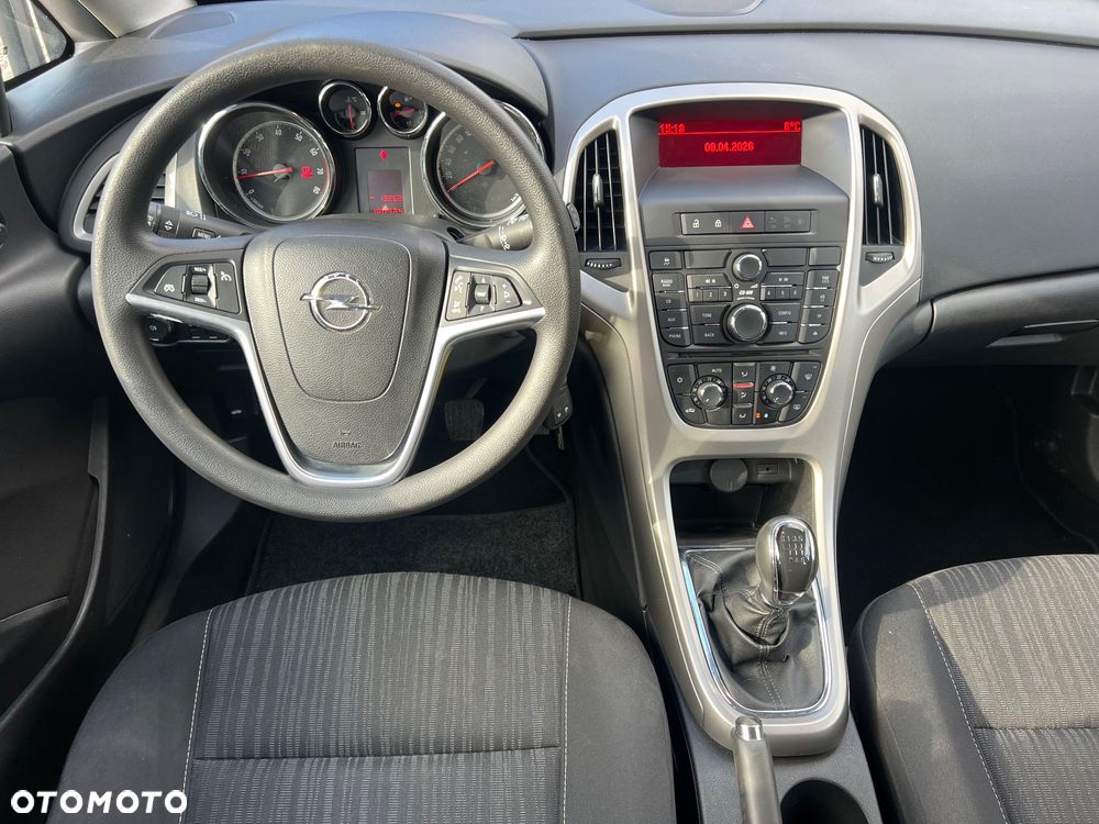 Opel Astra 1.4 Turbo Edition - 10