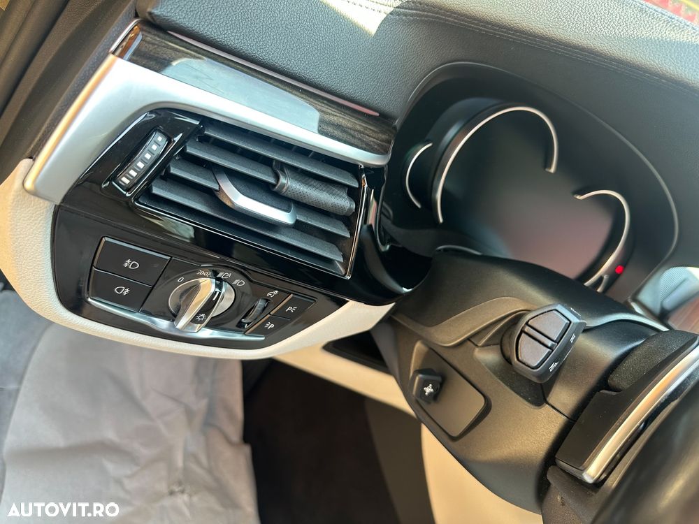 BMW Seria 5 520d AT - 35