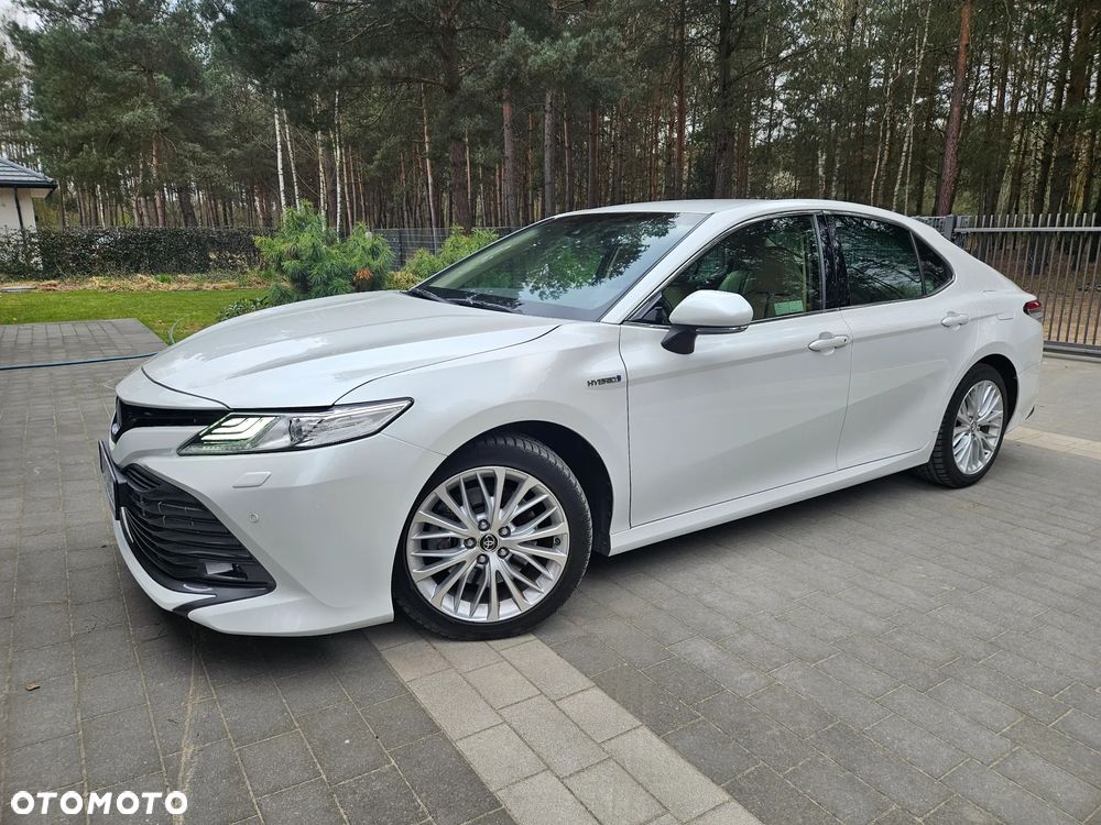 Toyota Camry 2.5 Hybrid Executive CVT - 3