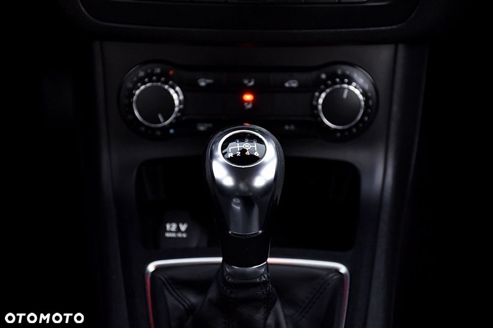 Mercedes-Benz Klasa B 180 Style - 19