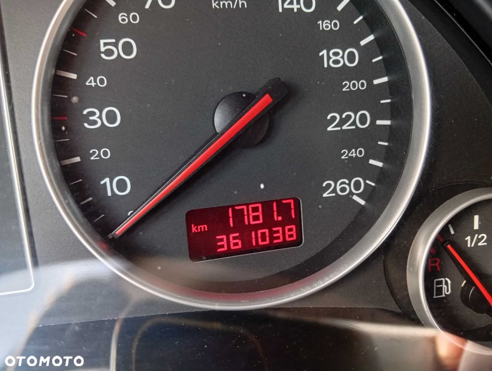 Audi A4 Avant - 2