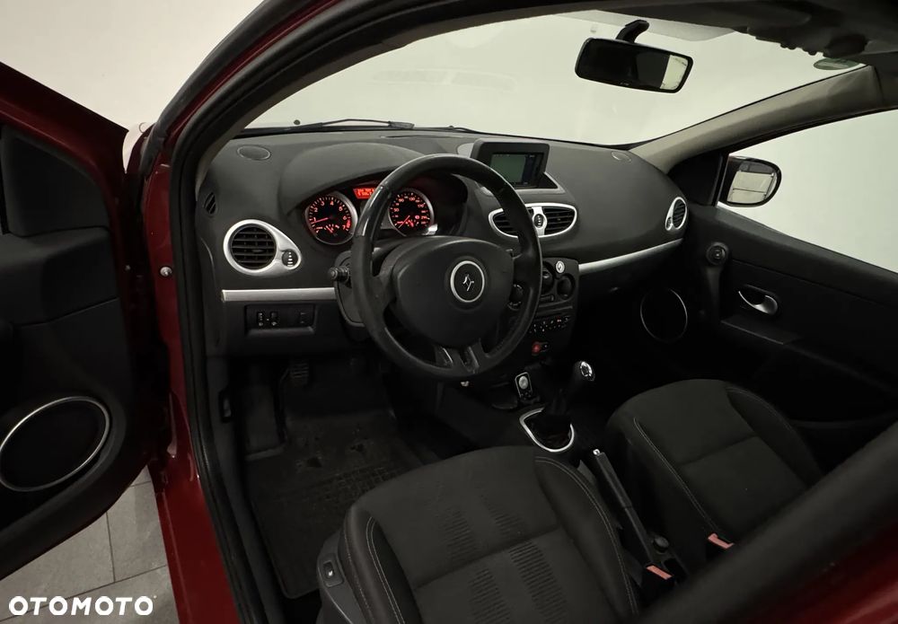 Renault Clio 1.2 TCE Expression - 11