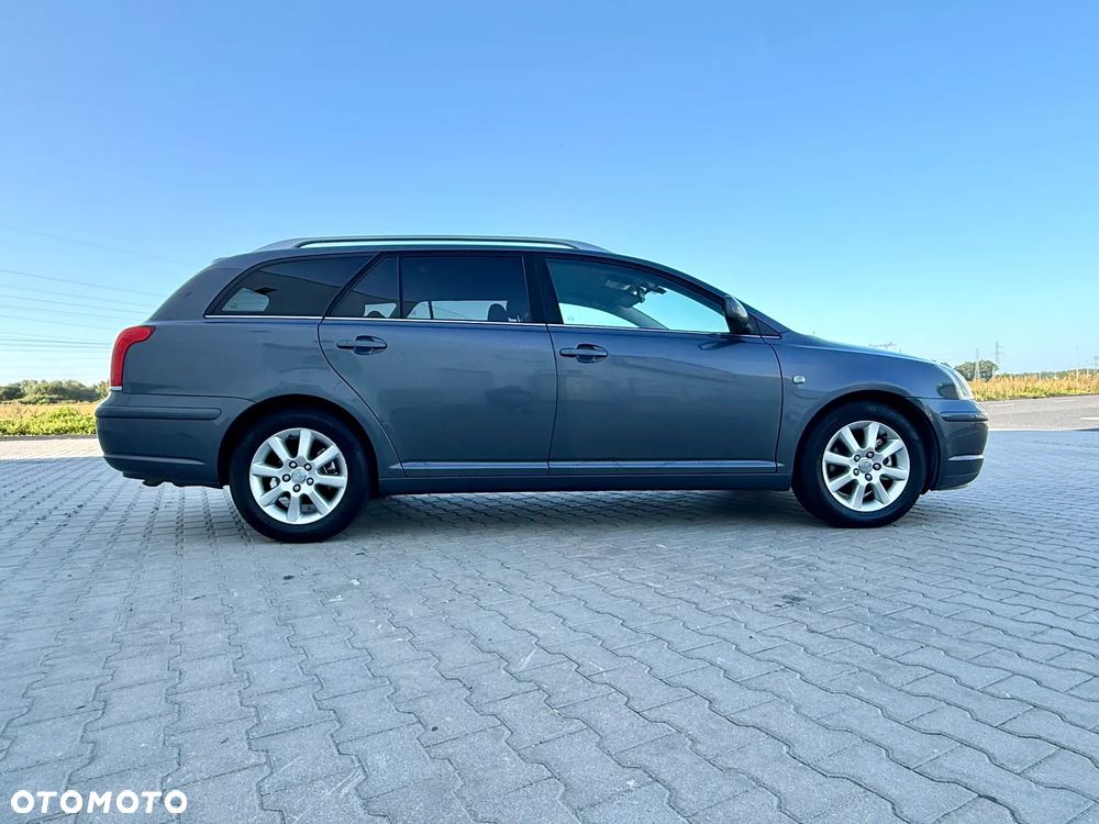 Toyota Avensis 2.2 D-4D Prestige - 6