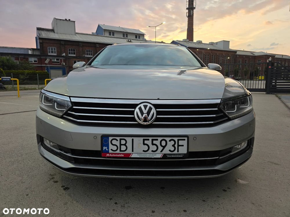 Volkswagen Passat 2.0 TDI SCR DSG Comfortline - 2