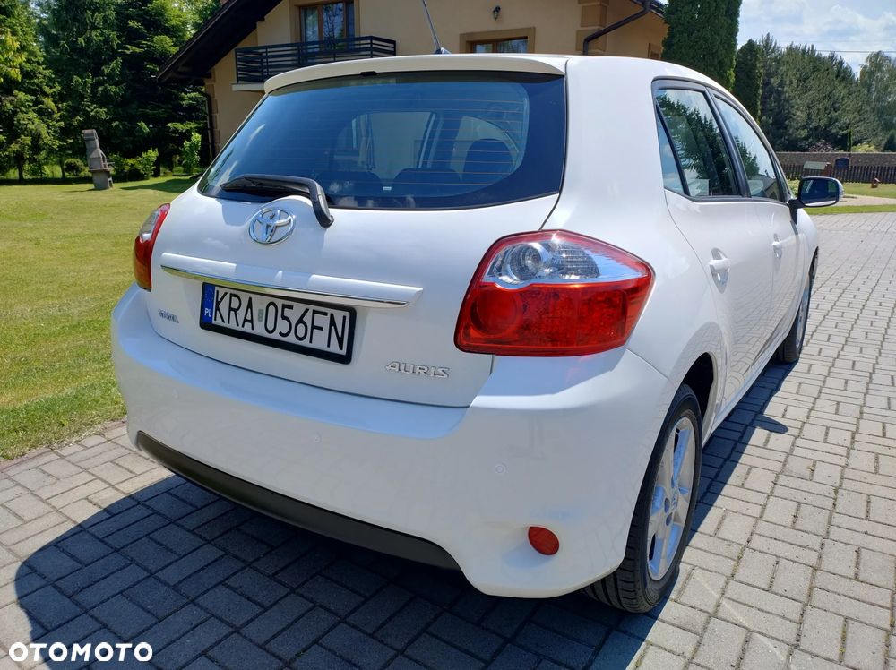 Toyota Auris 1.6 Club - 6