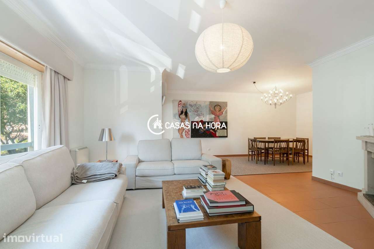 Apartamento T3 com Suite, Varandas e Vista Jardim | Rua Garcia de R... - Grande imagem: 2/27