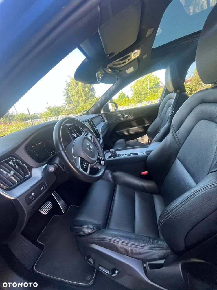 Volvo XC 60 B5 D AWD R-Design - 13