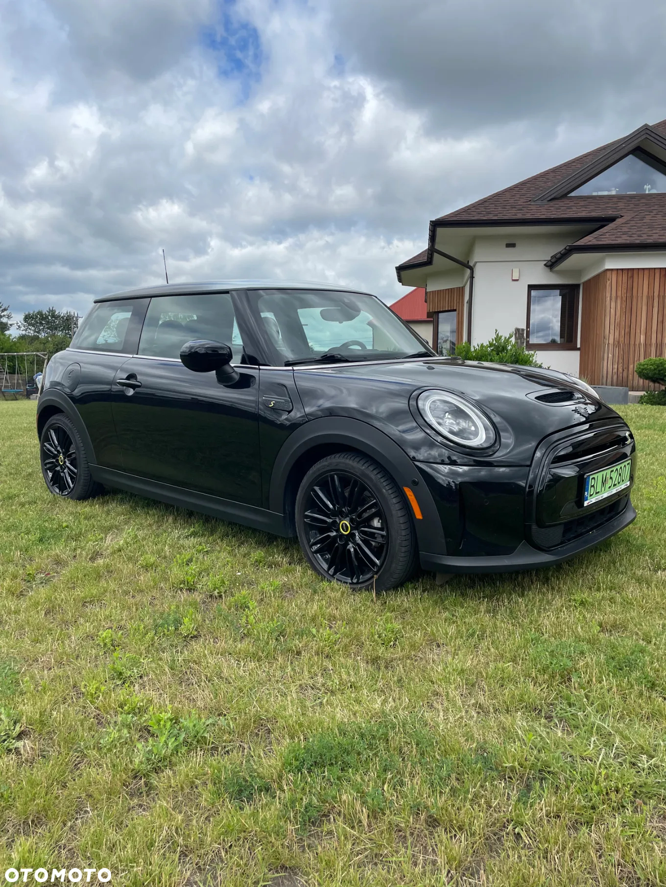 MINI Cooper SE Essential Trim - 4