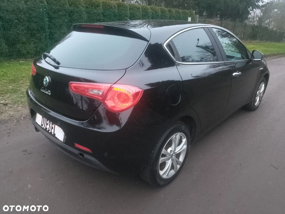 Alfa Romeo Giulietta - 2