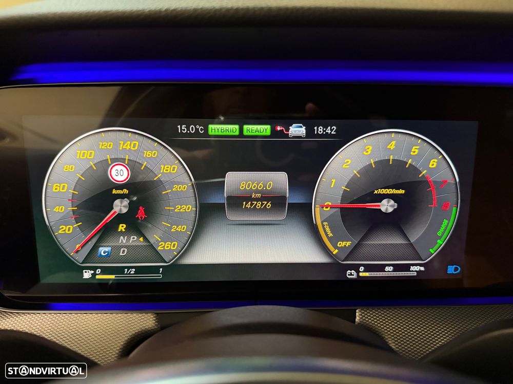 Mercedes-Benz E 350 e AMG - 19