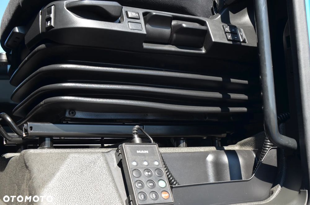 MAN TGX 18.510 GX / 2023r / XXL / RETARDER / KLIMA P. / 4 PODUSZKI / LED / ACC / ASYSTENT / DE 6850 - 19
