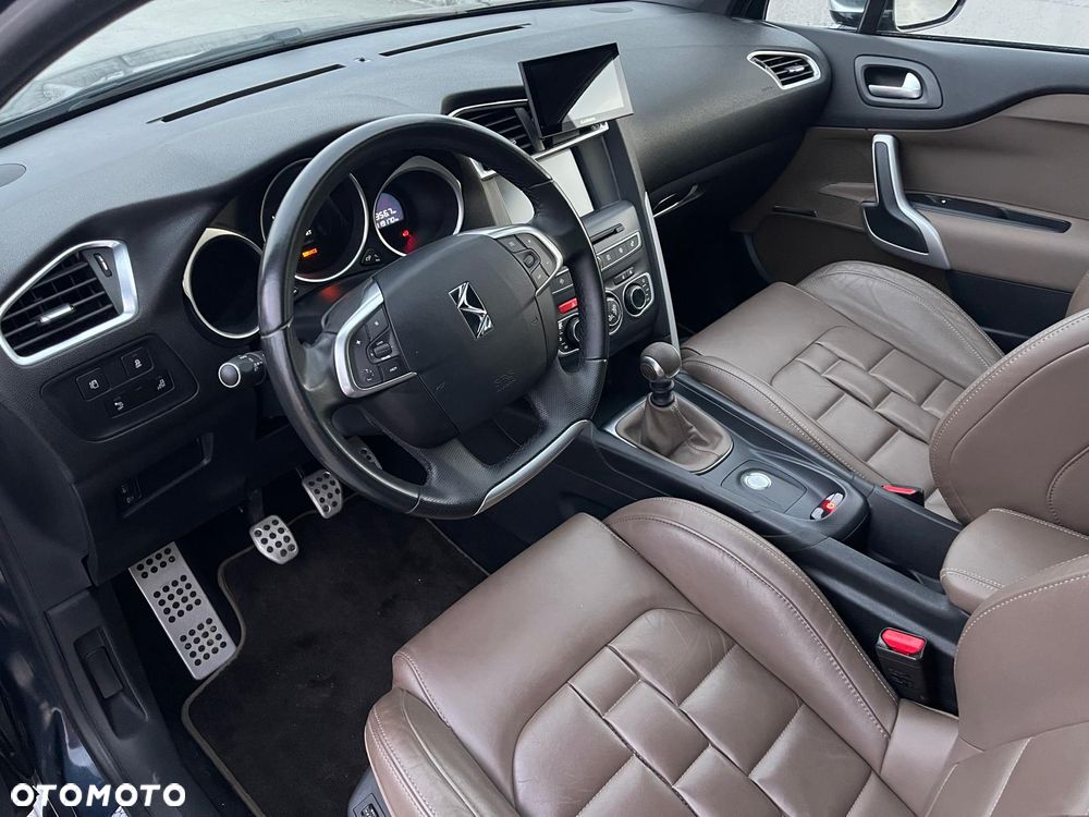 Citroën DS4 THP 200 SportChic - 14