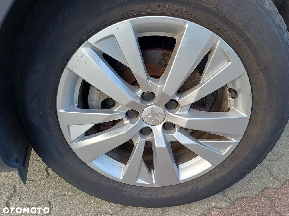 Peugeot 3008 1.2 PureTech Active Pack S&S EAT8 - 9