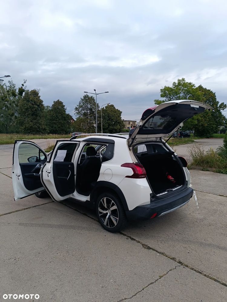 Peugeot 2008 2017 photo 3
