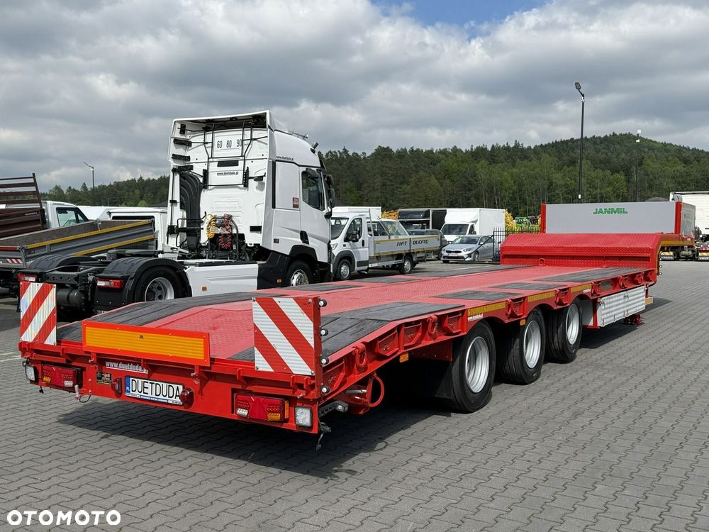 Bodex NN3J Ładowność: 26.500kg 3osie SAF Przednia Podnoszona WABCO - 23