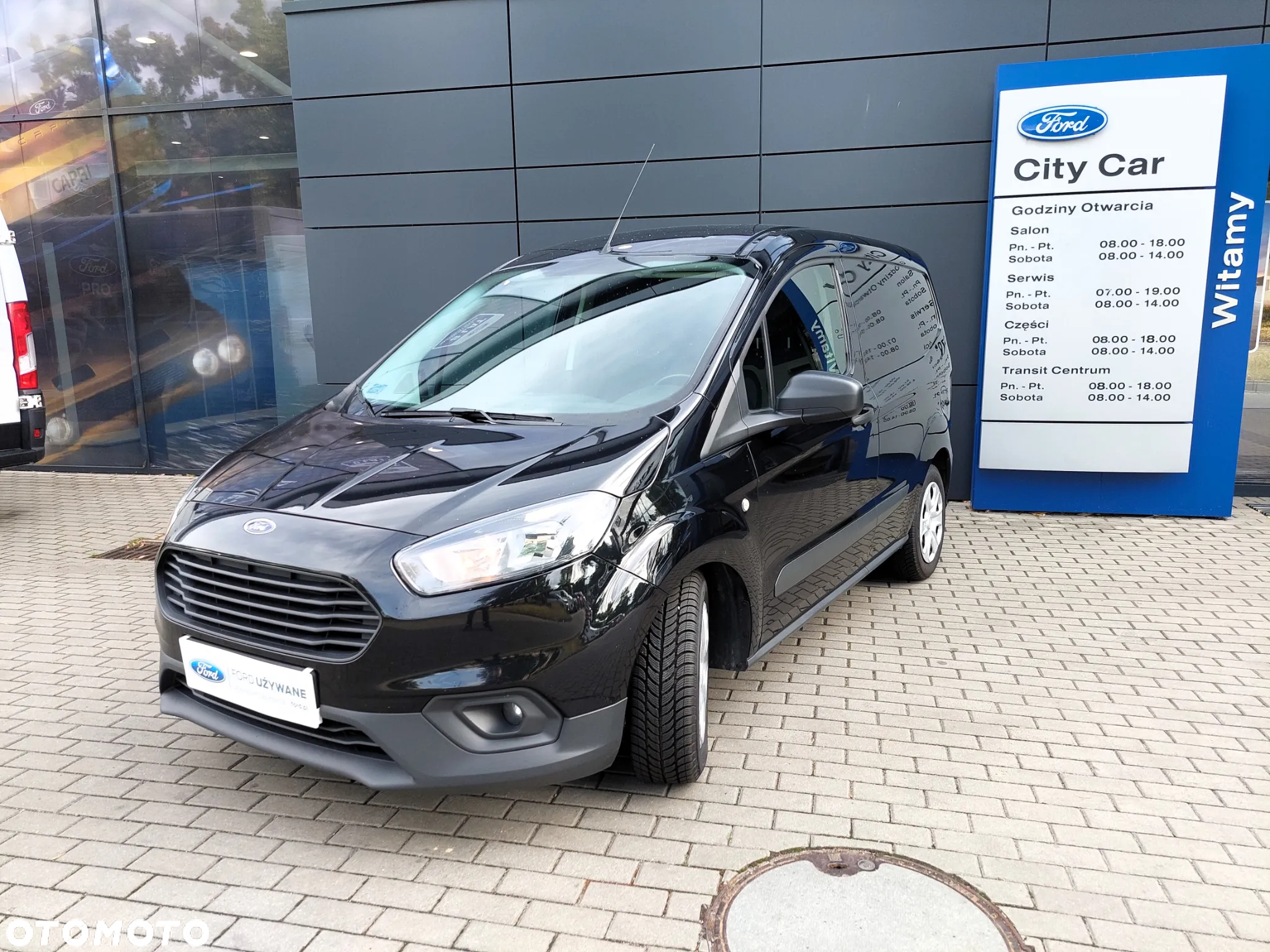 Ford COURIER - 16