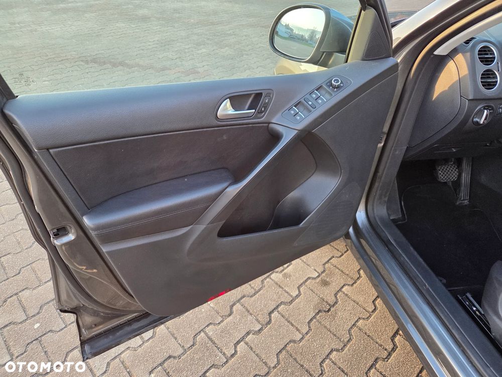 Volkswagen Tiguan 2.0 TDI DPF 4Motion DSG Exclusive - 12