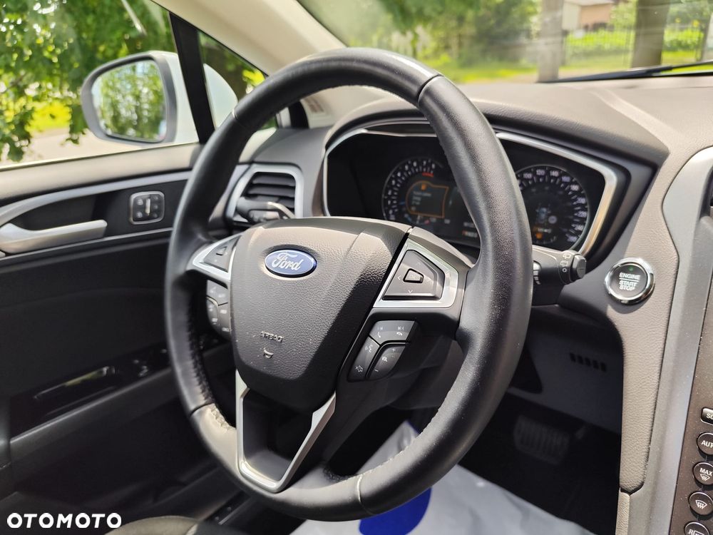 Ford Mondeo - 23