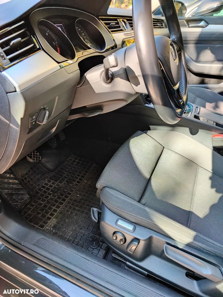 Volkswagen Passat 2.0 TDI Trendline - 8