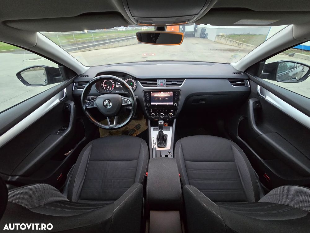 Skoda Octavia 2.0 TDI DSG Ambition - 6