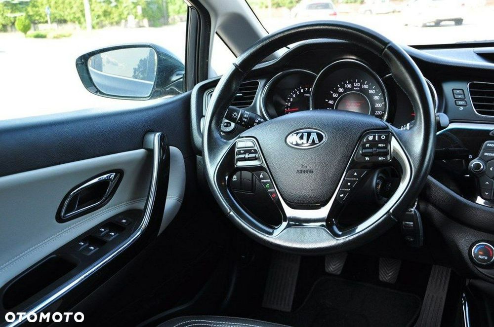 Kia Ceed 1.6 GDI Spirit - 33