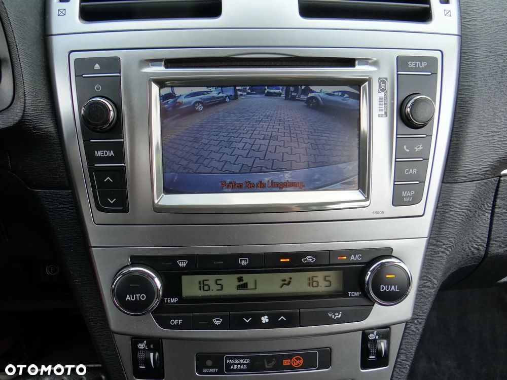 Toyota Avensis Touring Sports 1.8 Executive - 27
