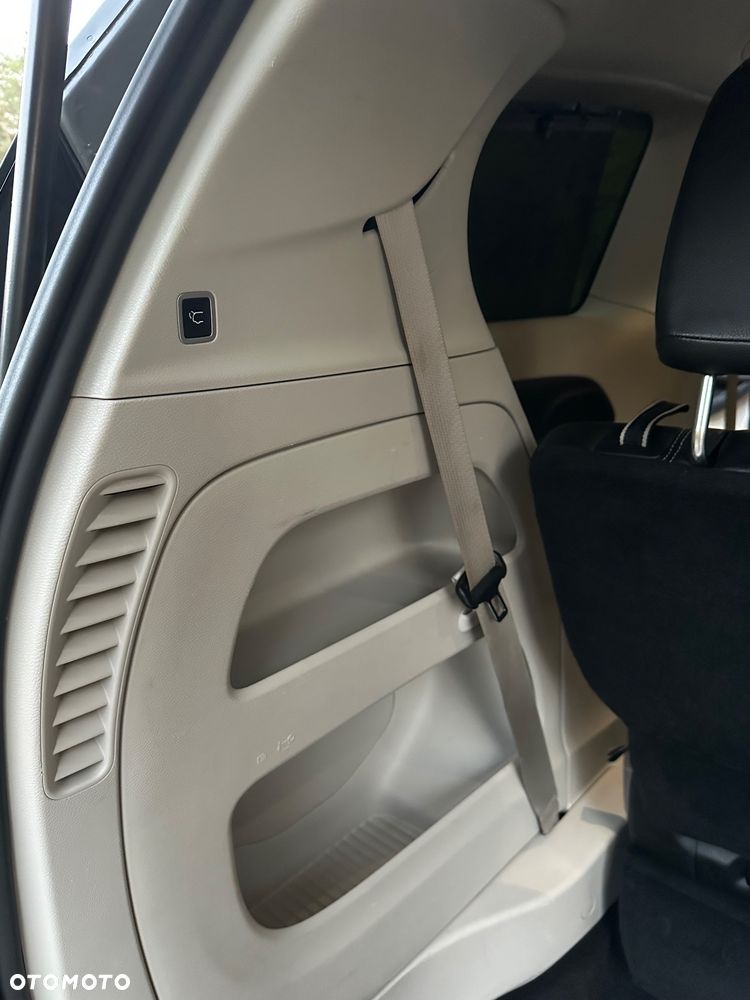 Chrysler Pacifica - 17