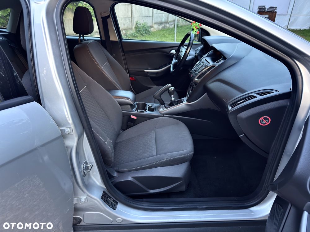 Ford Focus 1.0 EcoBoost Trend - 25