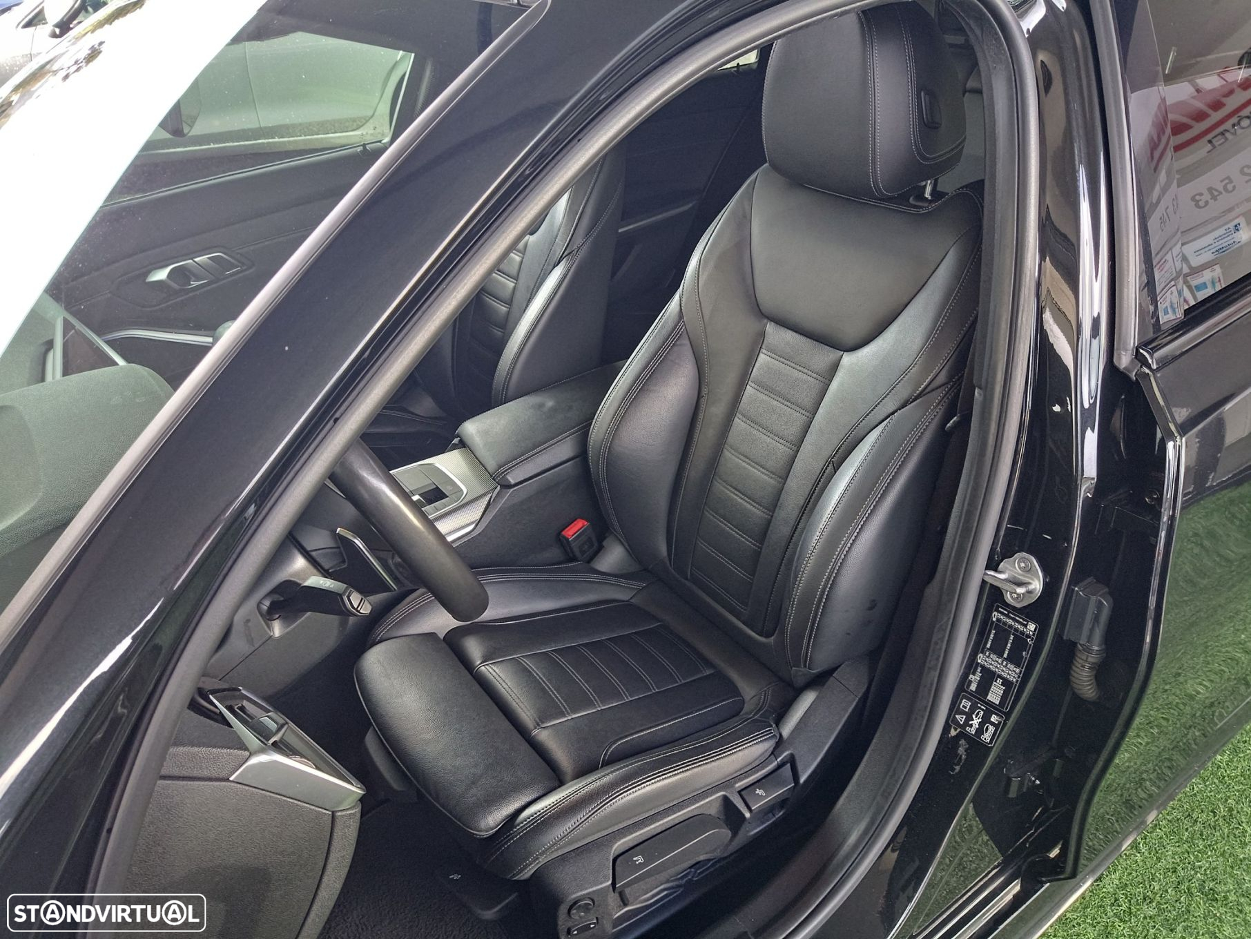 BMW 320 d Touring xDrive Pack M Auto - 42