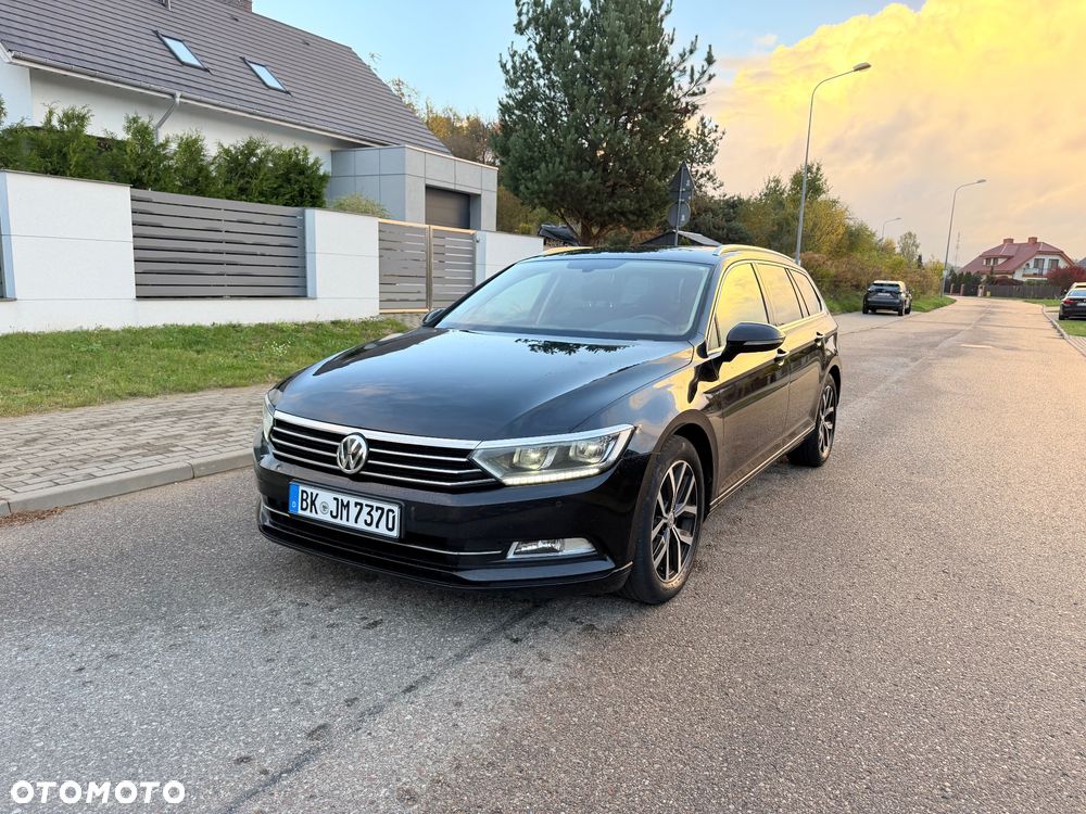 Volkswagen Passat - 12