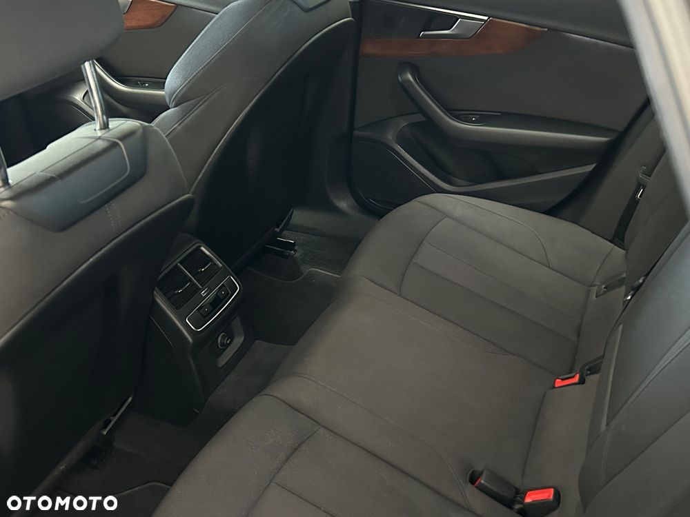 Audi A4 Avant - 22