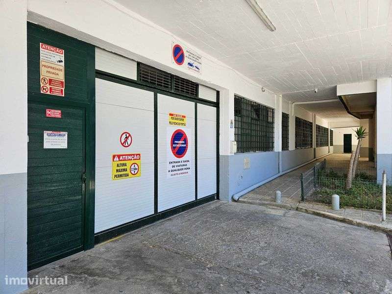 Arrecadação | Self storage | Garagem | Estacionamento motociclos - Grande imagem: 2/3