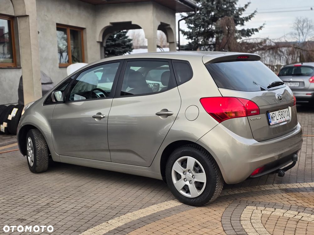 Kia Venga - 1