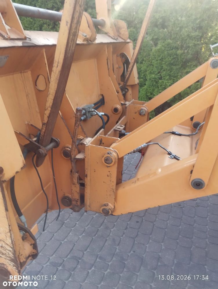 Case 580 T - 6